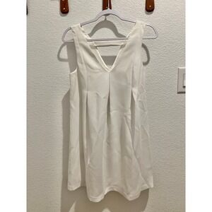 BCBGeneration Mini Shift Dress XS Deep V-Neck Pleated Flowy Minimalist White NWT